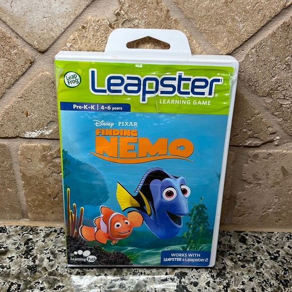 LeapFrog Leapster Games Dora Camping Adventure, Backyardigans and Finding Nemo - Picture 6 of 7